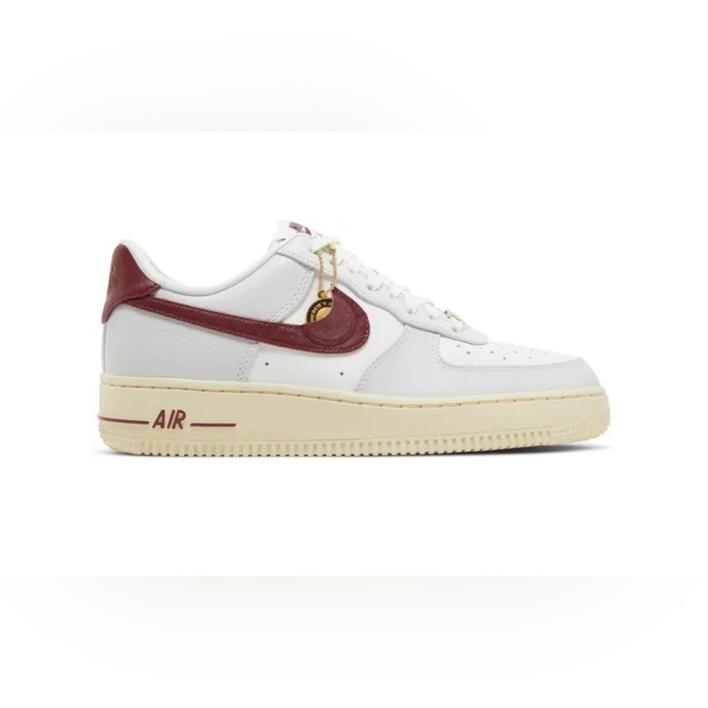Nike Wmns Air Force 1 '07 SE 'Sisterhood - Team Red